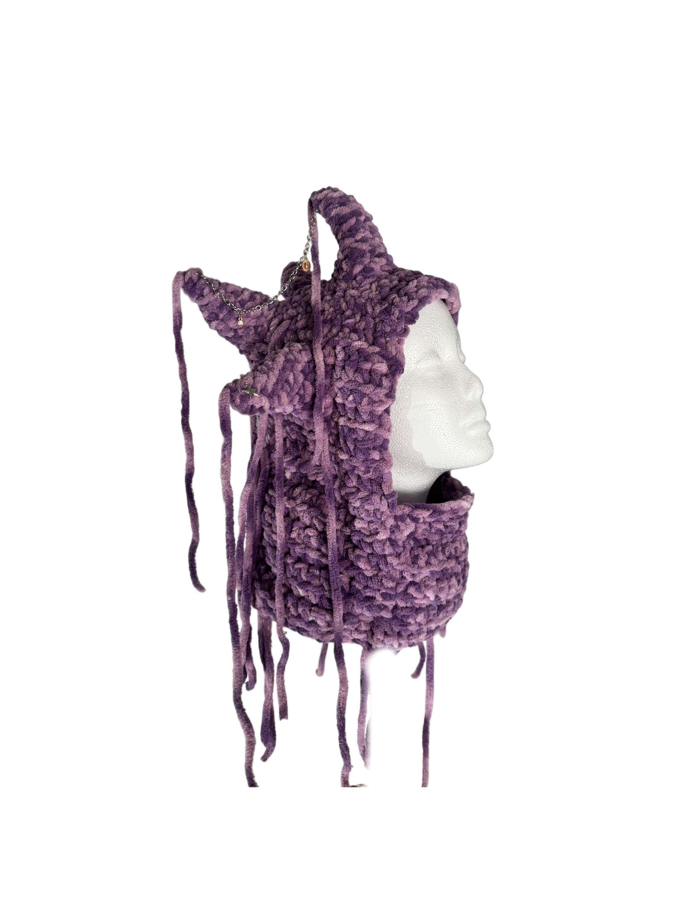 Plum Puff Star Hoodlet